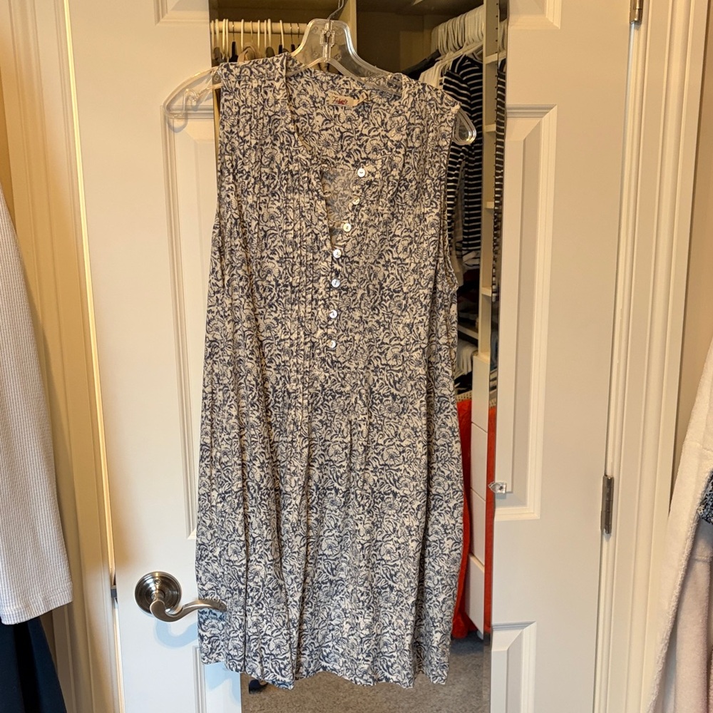 Faherty Blue and White Floral Midi Dress - Picture 4 of 8